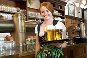 ausgeschenkt wird natürlich Augustiner vom Faß (©Foto:Martin Schmitz)
